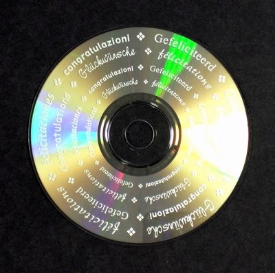 690416 - CD with Text.