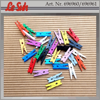 696960 - Mini clothespin.