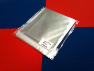 699613 - Bags with adhesive strip. 